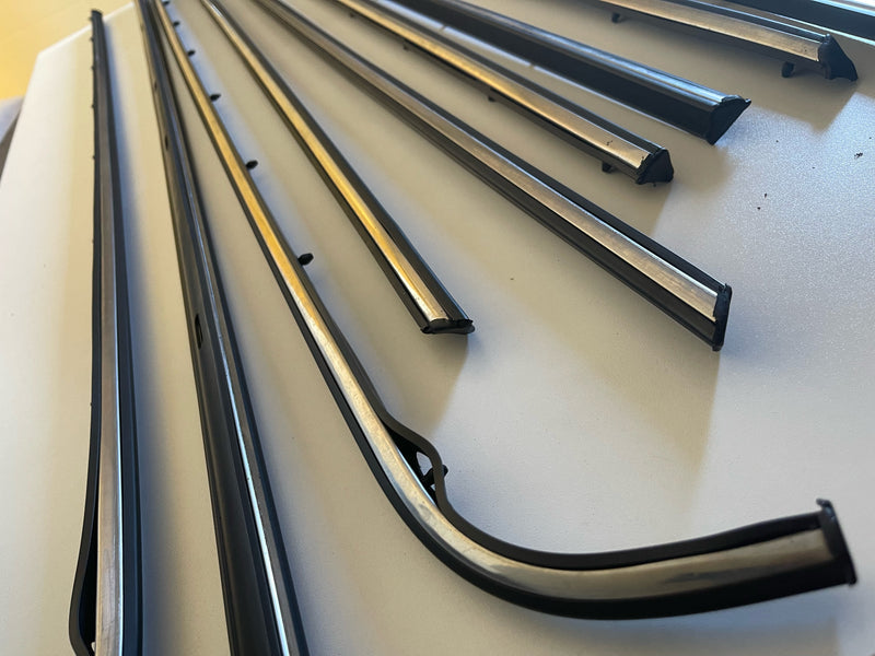 Mercedes Benz W123 Sedan 4 Doors CHROME SIDE Mouldings Trim 9 PCS S.STEEL